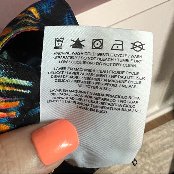 Hurley Sleeveless Sundress - Picture 7 of 9